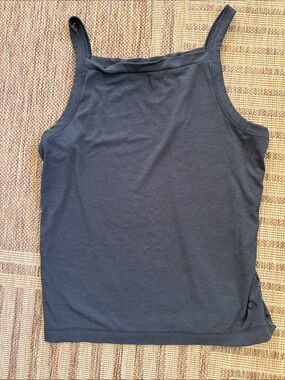 Gap fit tank top